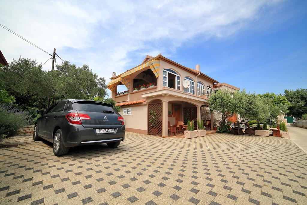 Apartments Melita Бибине Екстериор снимка
